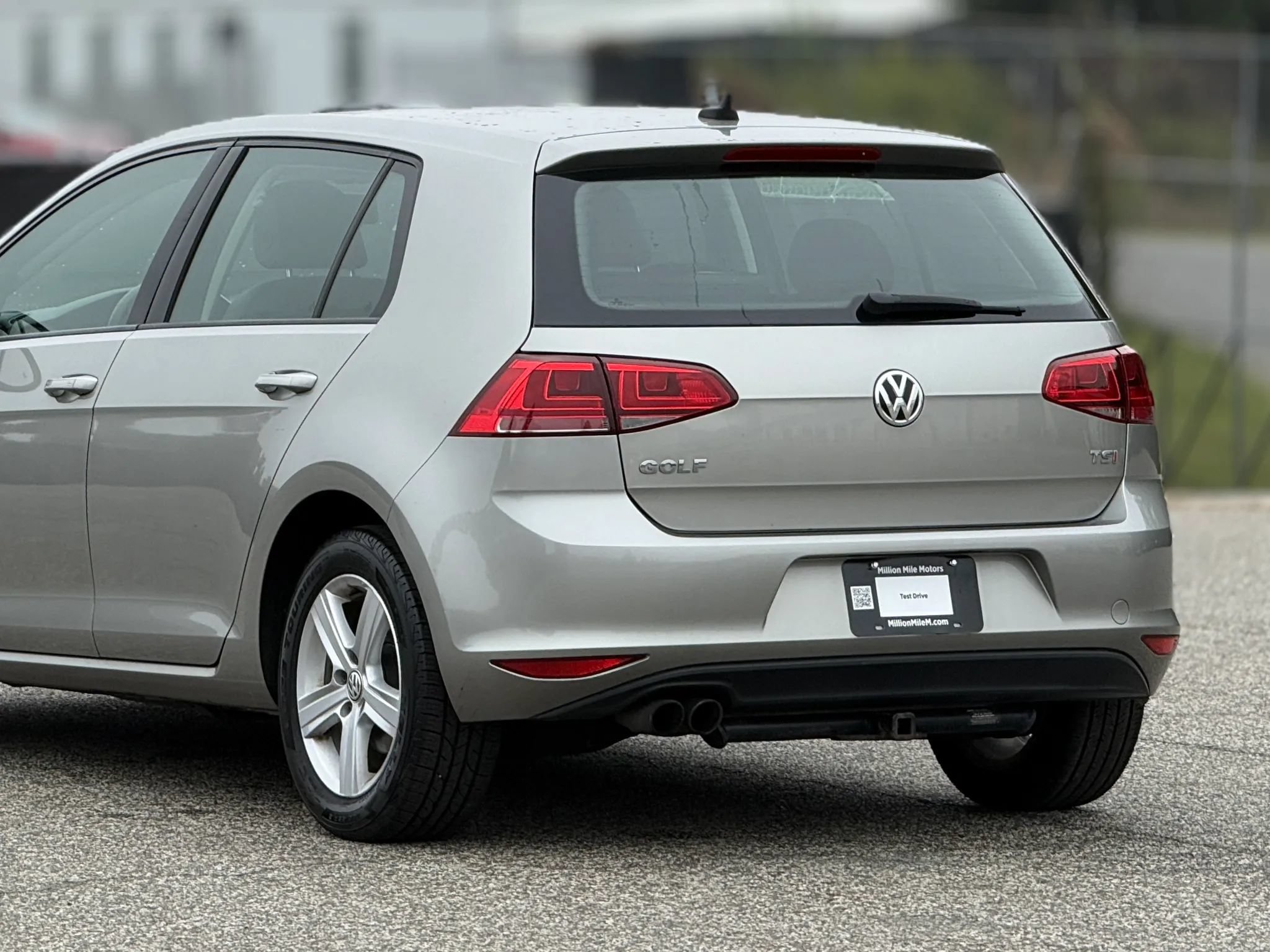 Used 2017 Volkswagen Golf Wolfsburg Edition FWD image 16