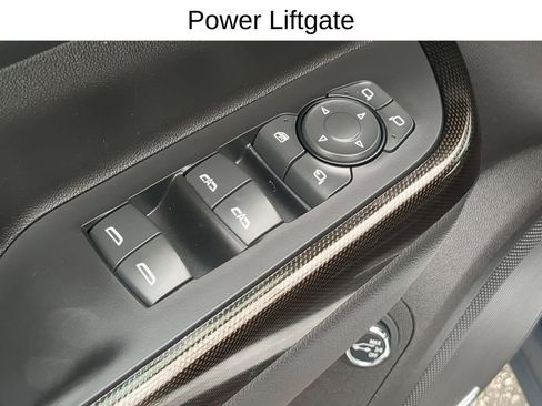 Used 2023 GMC Acadia AT4 w/ Technology Package image 29