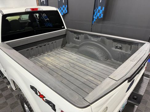 Used 2017 Ford F250 XLT w/ XLT Value Package AWD/4WD image 10