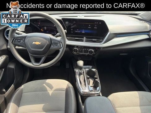 Used 2024 Chevrolet Trax LT FWD image 5