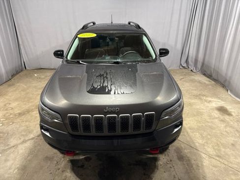 Used 2022 Jeep Cherokee Trailhawk w/ Sun & Sound Group AWD/4WD image 9
