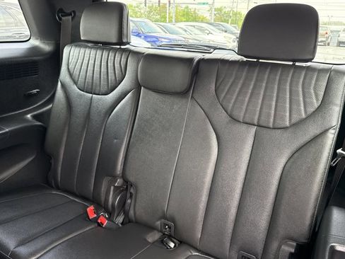 Used 2024 Hyundai Palisade Limited FWD image 7
