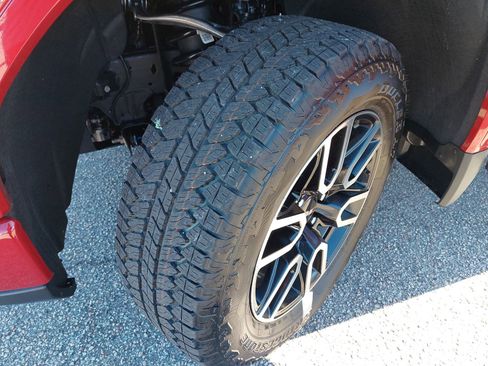 New 2026 GMC Sierra 1500 AT4 w/ AT4 Premium Package image 33