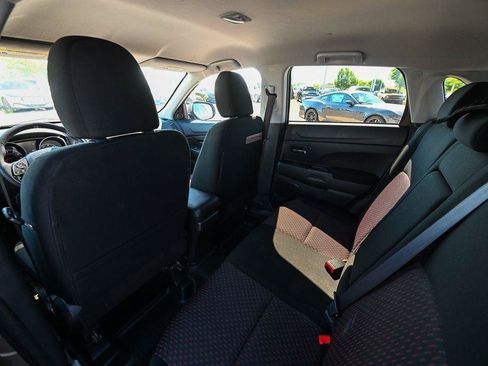 Used 2018 Mitsubishi Outlander Sport LE FWD image 20