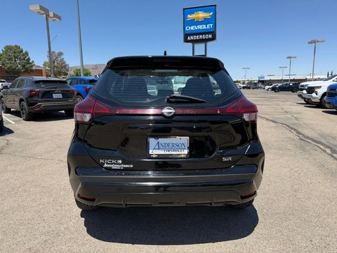 Used 2024 Nissan Kicks SR FWD image 7