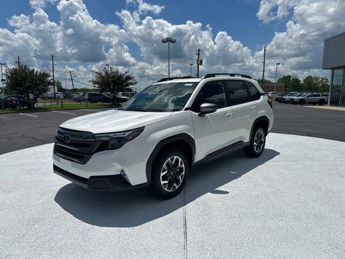 New 2026 Subaru Forester Premium AWD/4WD image 3