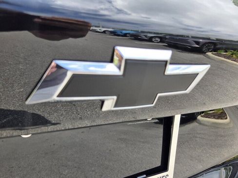 New 2026 Chevrolet Trax RS w/ Sunroof Package FWD image 30