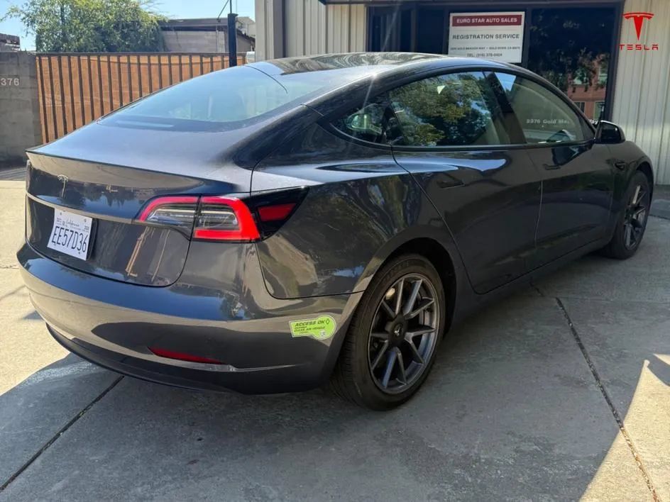 Used 2023 Tesla Model 3 Standard Range RWD image 7