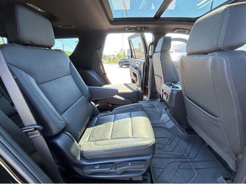 Used 2024 Chevrolet Tahoe LT w/ LT Signature Plus Package AWD/4WD image 7