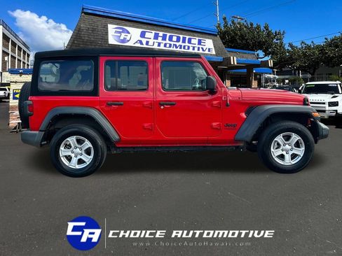 Used 2022 Jeep Wrangler Unlimited Sport AWD/4WD image 9