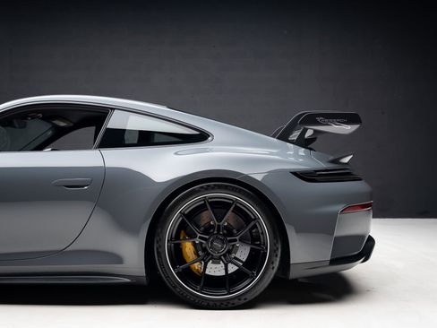 Used 2026 Porsche 911 GT3 RWD image 22