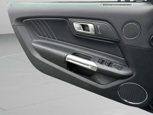 Used 2020 Ford Mustang Premium image 22