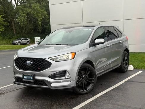 Used 2024 Ford Edge ST w/ Equipment Group 401A AWD/4WD image 2