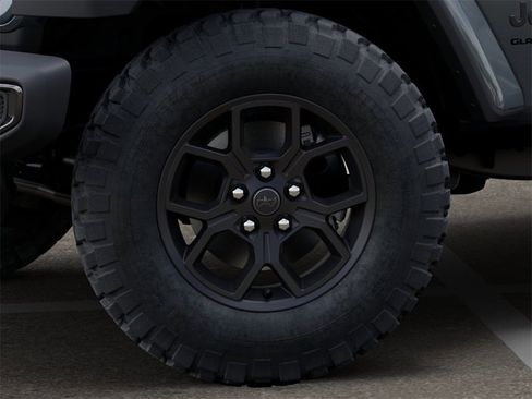 New 2025 Jeep Gladiator Willys image 8