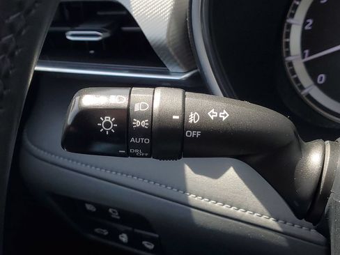 Used 2022 Toyota Highlander Platinum AWD/4WD image 23