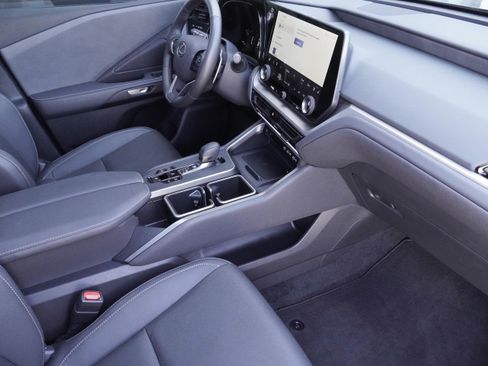 Used 2025 Lexus TX 350 AWD w/ Technology Package image 11