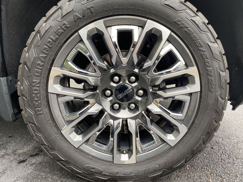 Used 2024 GMC Sierra 1500 Denali Ultimate image 14