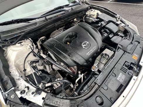 Used 2017 MAZDA MAZDA3 Touring FWD image 21
