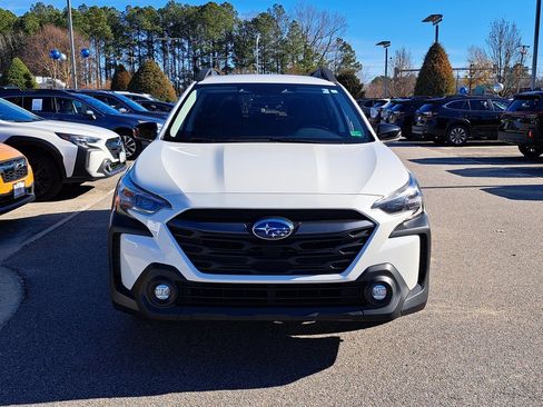 Used 2024 Subaru Outback Premium image 3
