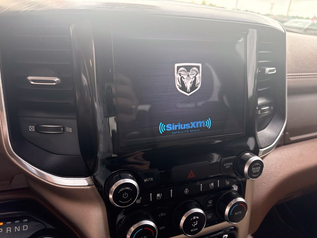 Used 2019 RAM 1500 Laramie AWD/4WD image 17