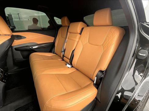 Used 2025 Lexus RX 350 Premium image 19