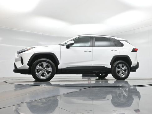 Used 2024 Toyota RAV4 LE image 7