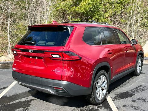 Used 2026 Toyota Grand Highlander Limited image 5