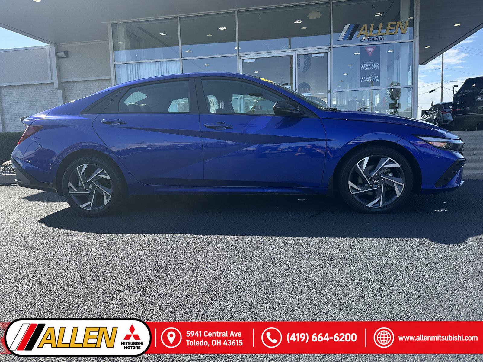 Used 2025 Hyundai Elantra Sport FWD image 1