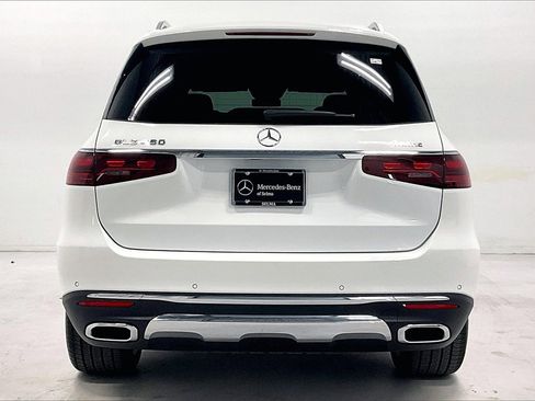 Used 2025 Mercedes-Benz GLS 450 4MATIC image 4