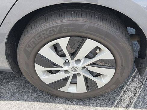 Certified 2025 Nissan Altima 2.5 S FWD image 9