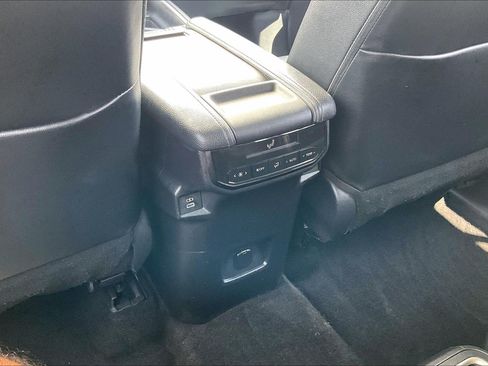 Used 2025 Toyota Grand Highlander FWD image 40