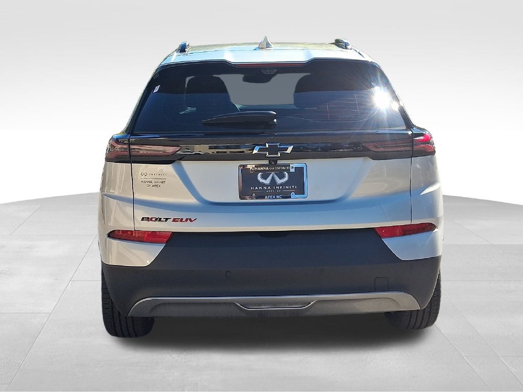 Used 2023 Chevrolet Bolt EUV Premier w/ Sun & Sound Package FWD image 5