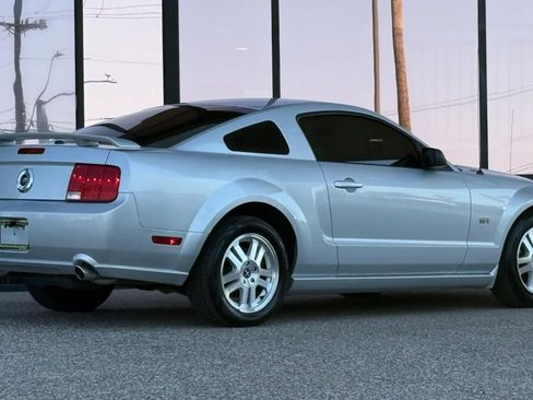 Used 2008 Ford Mustang GT Premium RWD image 12