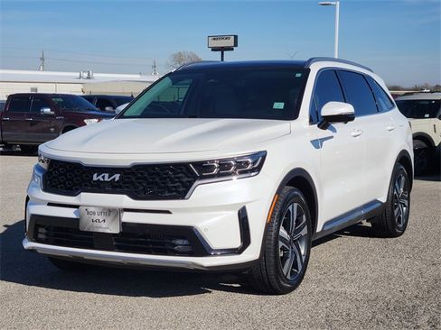 Used 2024 Kia Sorento SX Prestige w/ Panoramic Sunroof Package image 3