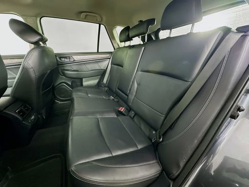 Used 2018 Subaru Outback 2.5i Limited AWD/4WD image 29