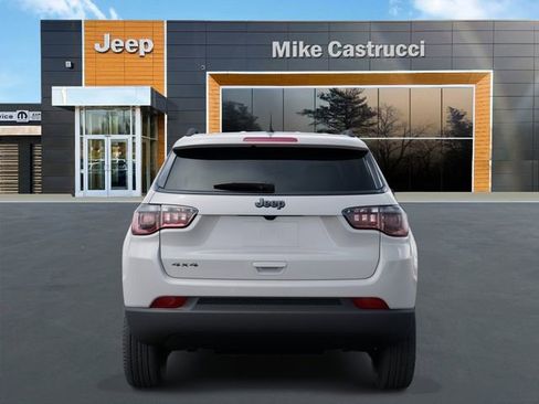 New 2026 Jeep Compass Latitude image 7