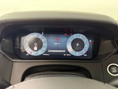 New 2026 Land Rover Range Rover Velar Dynamic SE image 20