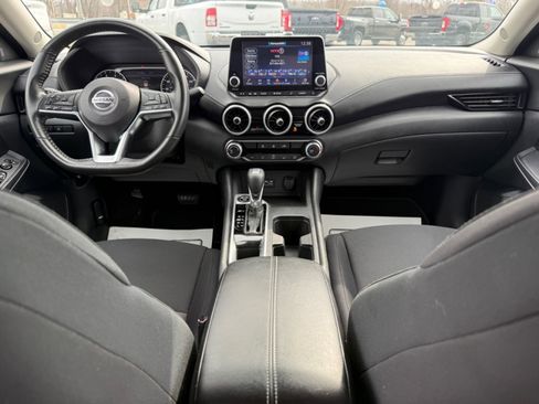 Used 2023 Nissan Sentra SV image 10