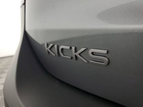New 2026 Nissan Kicks SV w/ Cold Weather Package FWD image 12