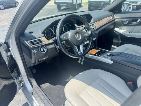 Used 2014 Mercedes-Benz E 350 Sedan image 7