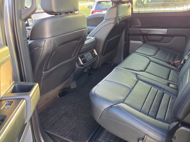 Used 2025 Ford F150 Platinum w/ FX4 Off-Road Package AWD/4WD image 8