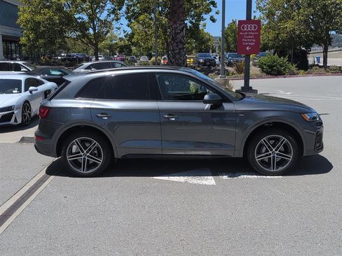 Used 2023 Audi Q5 e Premium Plus w/ Premium Plus Package AWD/4WD image 5