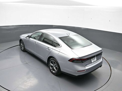 Used 2025 Honda Accord EX-L image 39