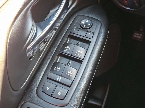 Used 2015 Dodge Grand Caravan SE w/ Quick Order Package 29E SE image 23