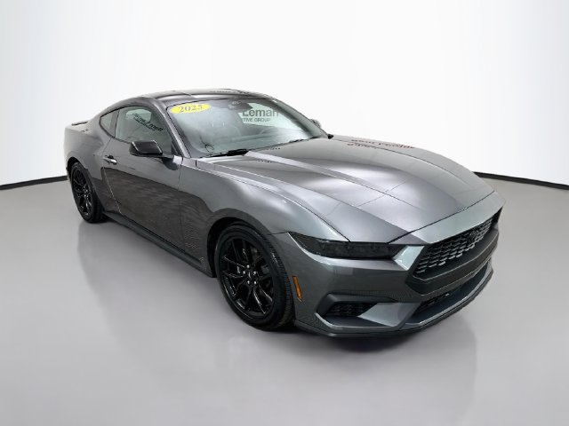 Used 2025 Ford Mustang Premium RWD image 1