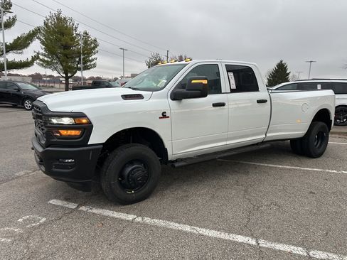 New 2026 RAM 3500 Tradesman w/ Safety Group image 14