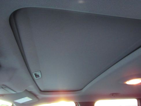 Used 2012 Ford F150 Lariat w/ Lariat Chrome Pkg image 27