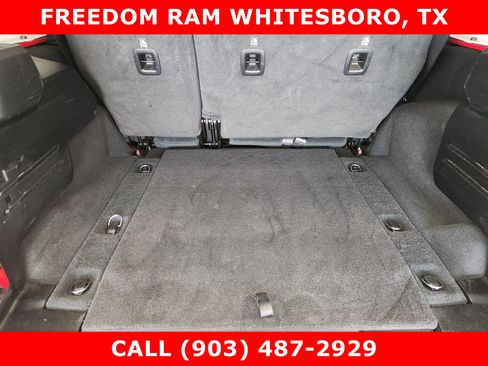 Used 2025 Jeep Wrangler Unlimited Sport AWD/4WD image 21