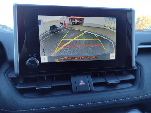 Used 2024 Toyota RAV4 LE image 17