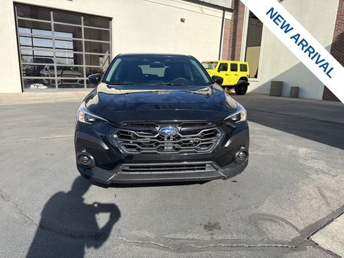 Used 2024 Subaru Crosstrek 2.0i AWD/4WD image 2